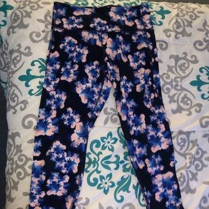 women’s floral leggings